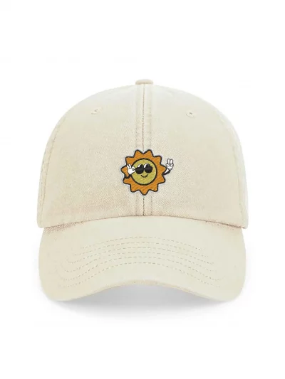 Vintage sand cap with a sunshine illustration embroided