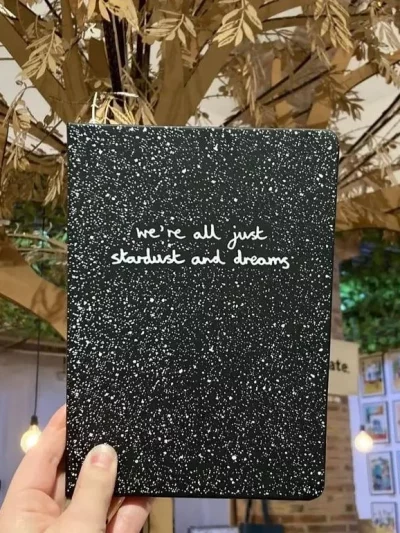 cuaderno de polvo de estrellas y sueños